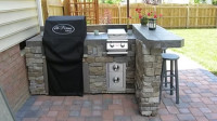 Outdoor Kitchen